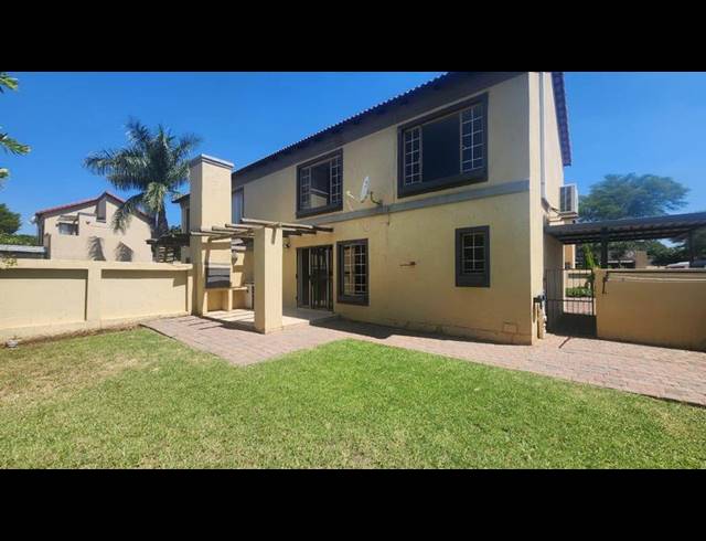 3 BEDROOM TOWNHOUSE FOR SALE IN ANNLIN